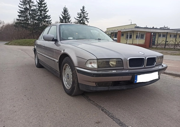 BMW Seria 7 cena 13900 przebieg: 310000, rok produkcji 1996 z Elbląg małe 92